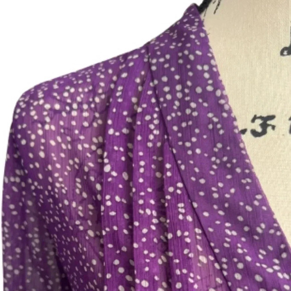 GAP BLOUSE TOP PURPLE DOT PRINT BUTTON UP PEPLUM STRETCH WAIST SIZE MEDIUM - Picture 2 of 6
